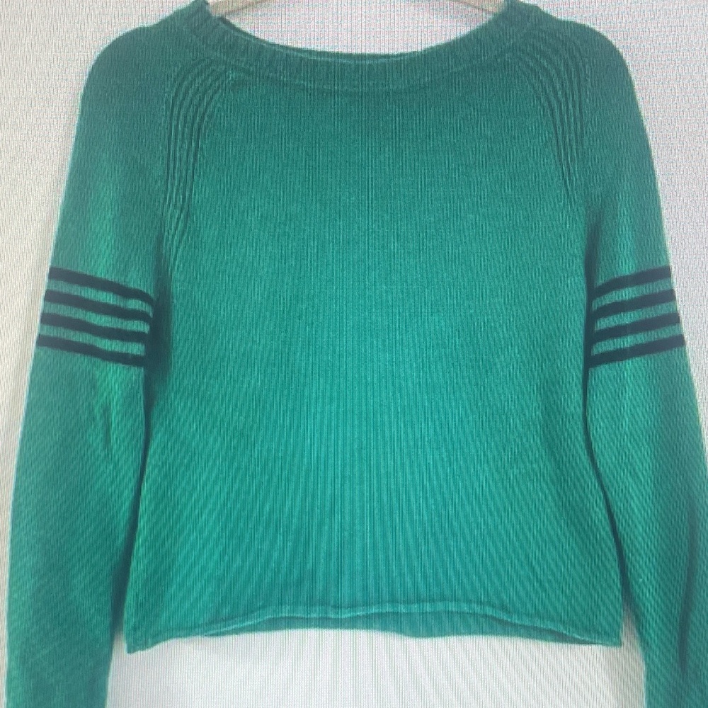 Women’s Green Striped-Sleeve Sweater